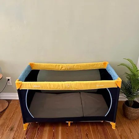 Labed - Auf Weingut Mit Privater Terrasse, Zentral Gelegen, Gratis Wlan Lägenhet *